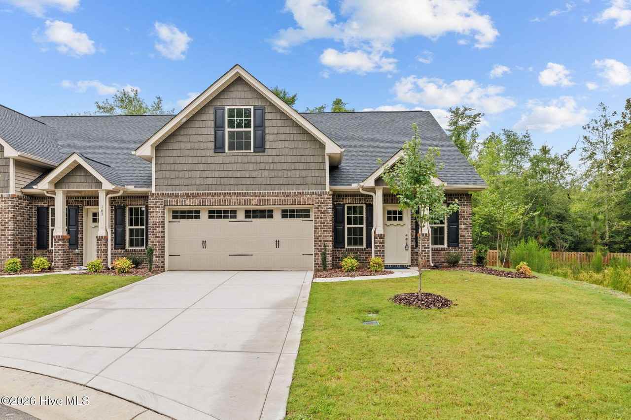 165 Lark Dr - Photo 2 of 29