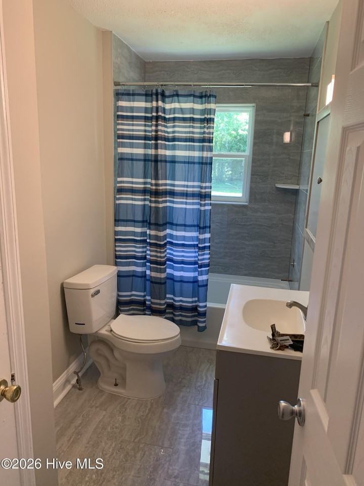 4039 Verna Ave #4039 - Photo 7 of 9