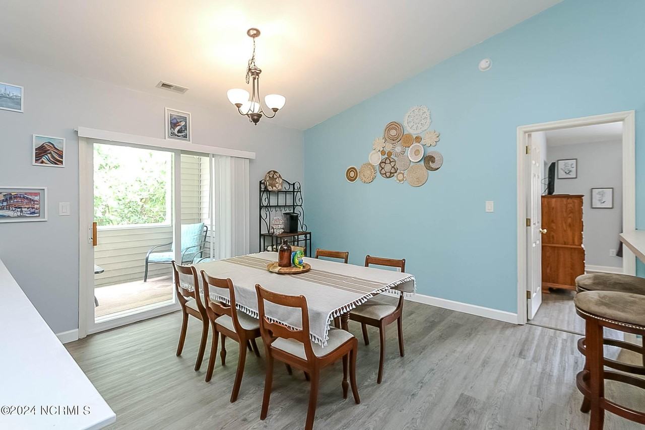 404 Commerce Ave #D - Photo 2 of 14