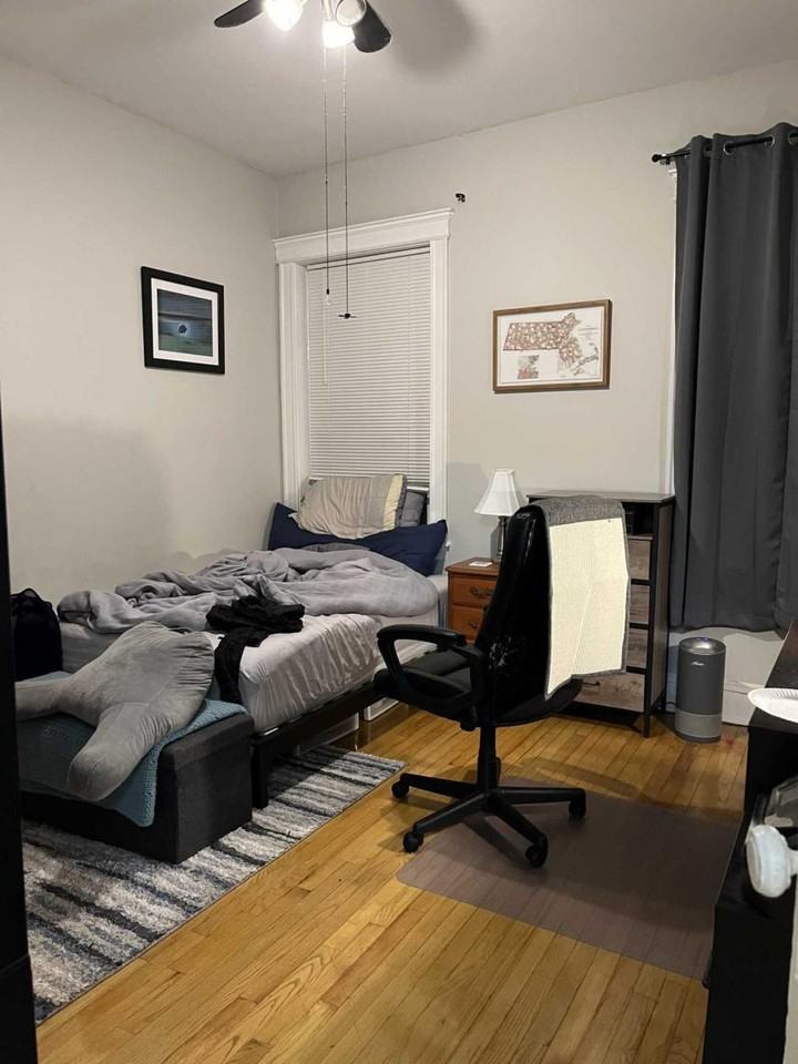 1199 Commonwealth Ave - Photo 7 of 10