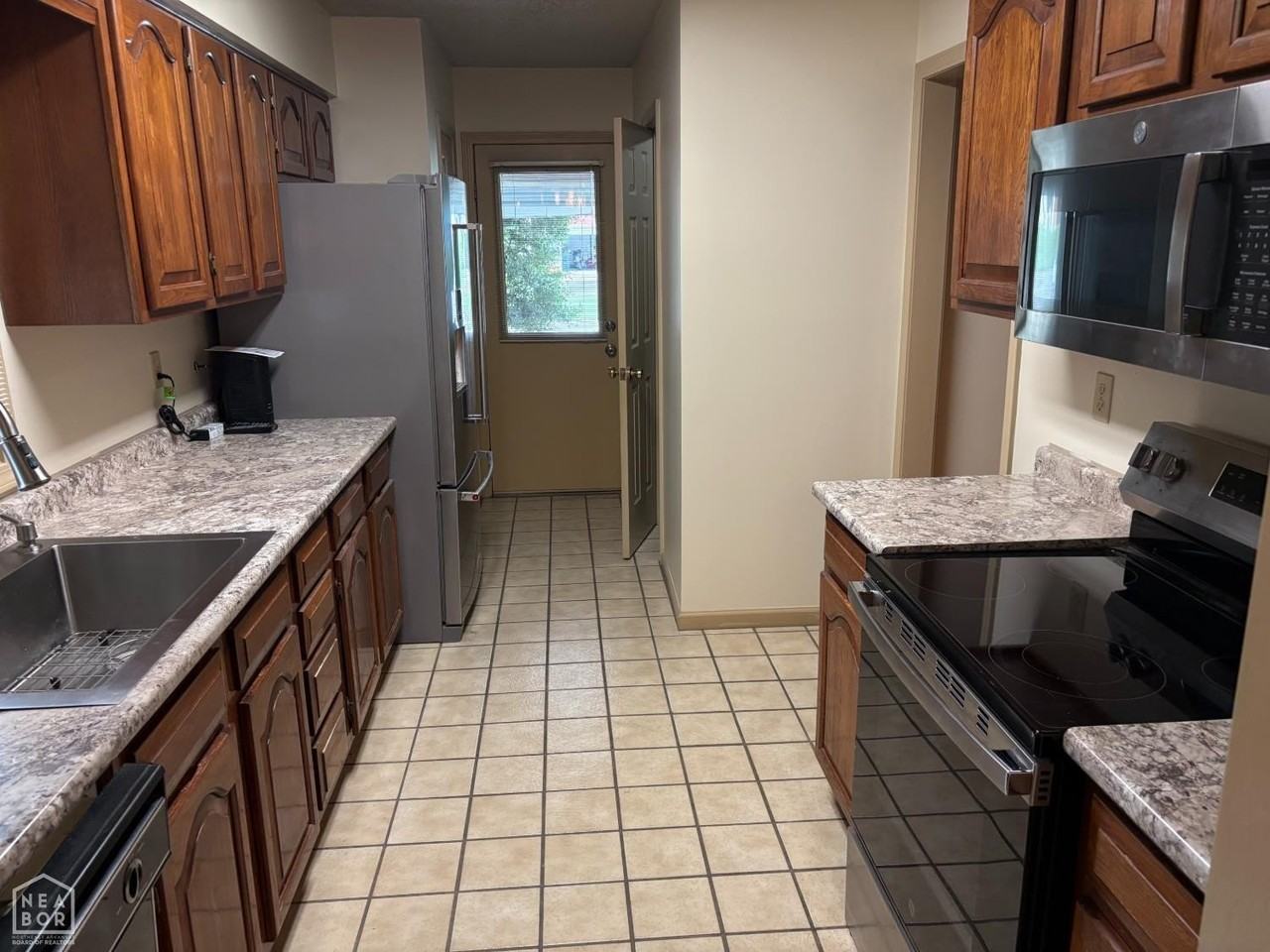 109 Briarcrest Ct - Photo 7 of 14
