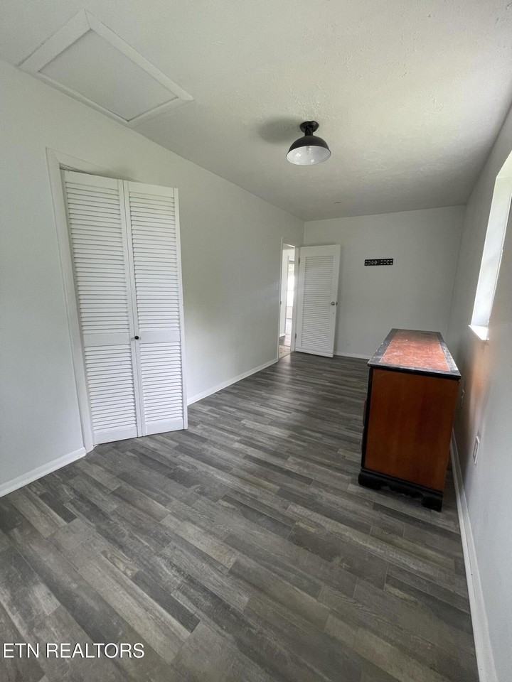 116 Flanders Ave #1 - Photo 3 of 16