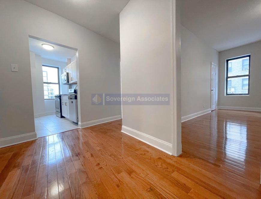 106 Fort Washington Ave - Photo 4 of 9