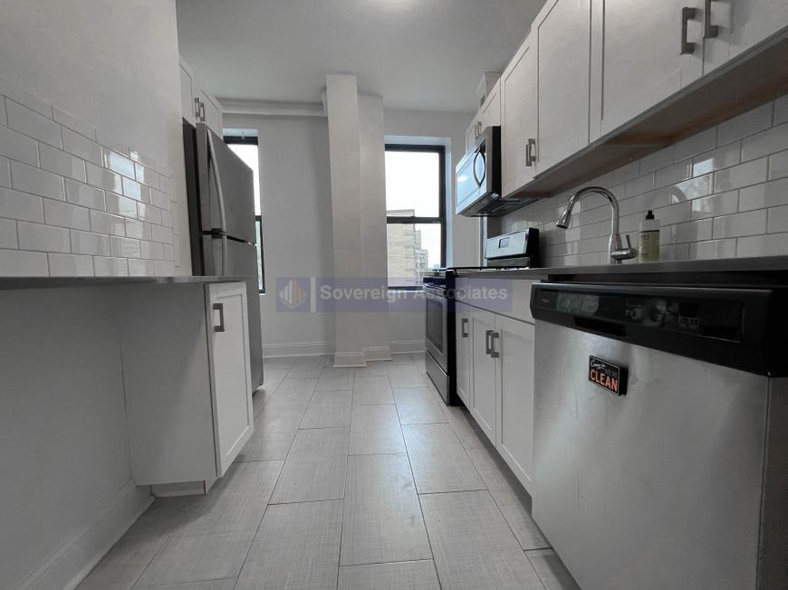 106 Fort Washington Ave - Photo 5 of 9