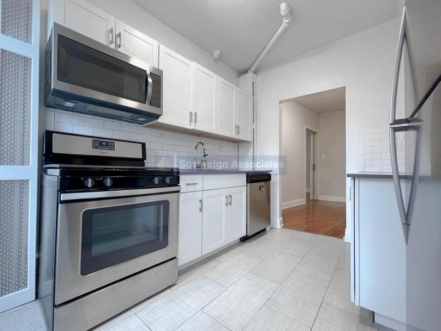 106 Fort Washington Ave - Photo 6 of 9