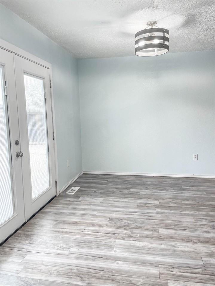 9608 Detroit Ave - Photo 2 of 9