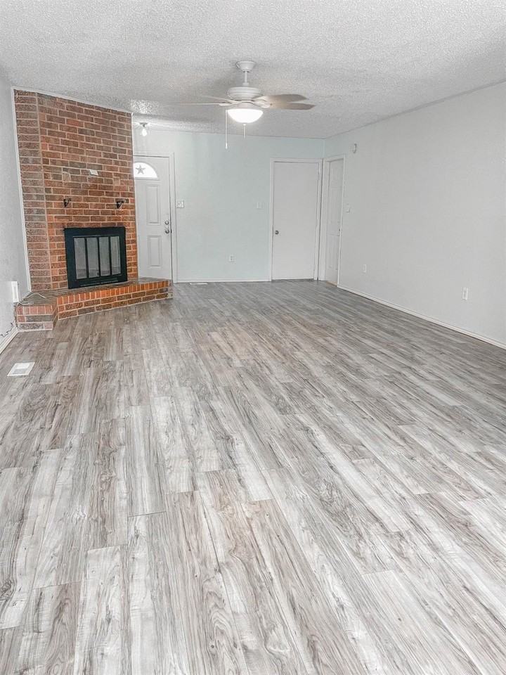 9608 Detroit Ave - Photo 4 of 9