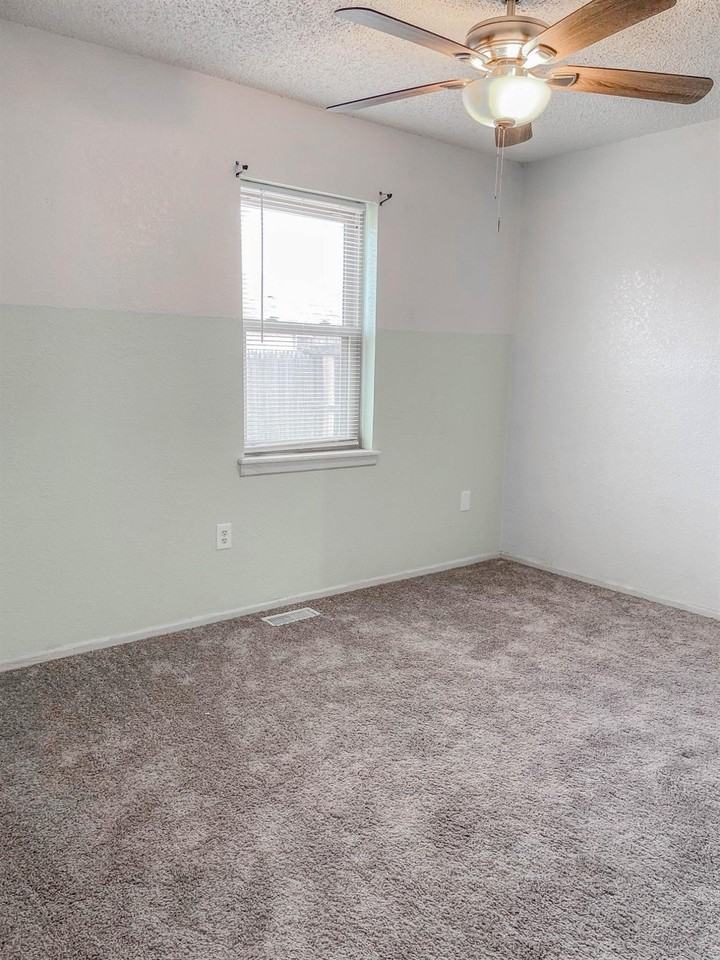 9608 Detroit Ave - Photo 7 of 9