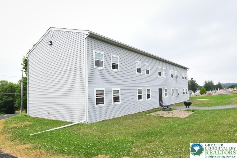 7404 Allemaengel Rd #2 - Photo 3 of 13