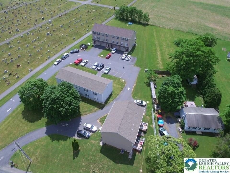 7404 Allemaengel Rd #2 - Photo 4 of 13