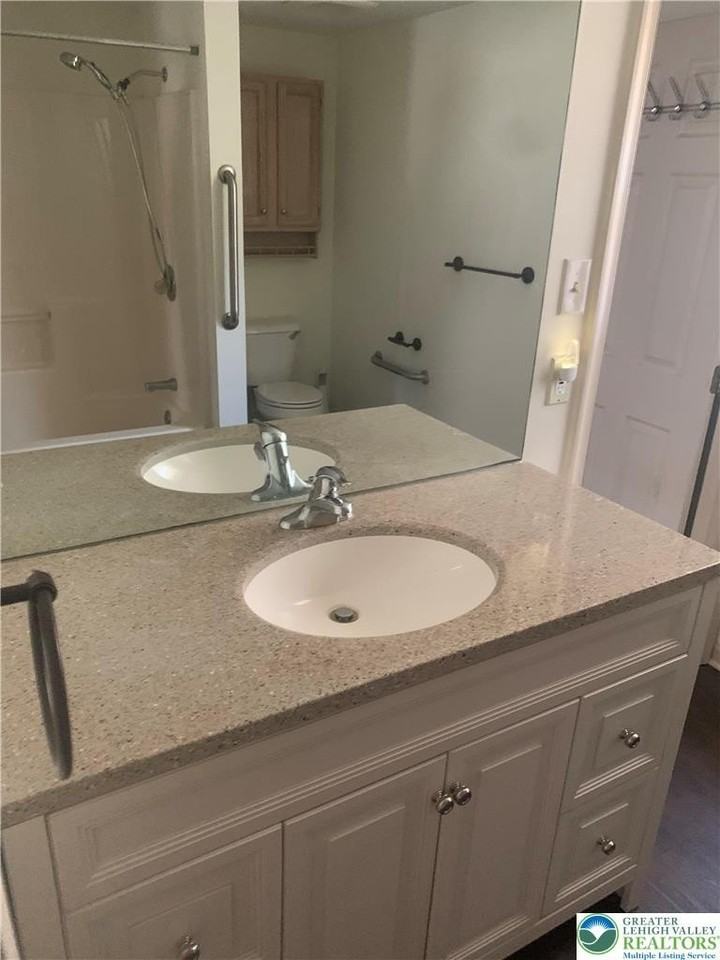 7404 Allemaengel Rd #2 - Photo 7 of 13