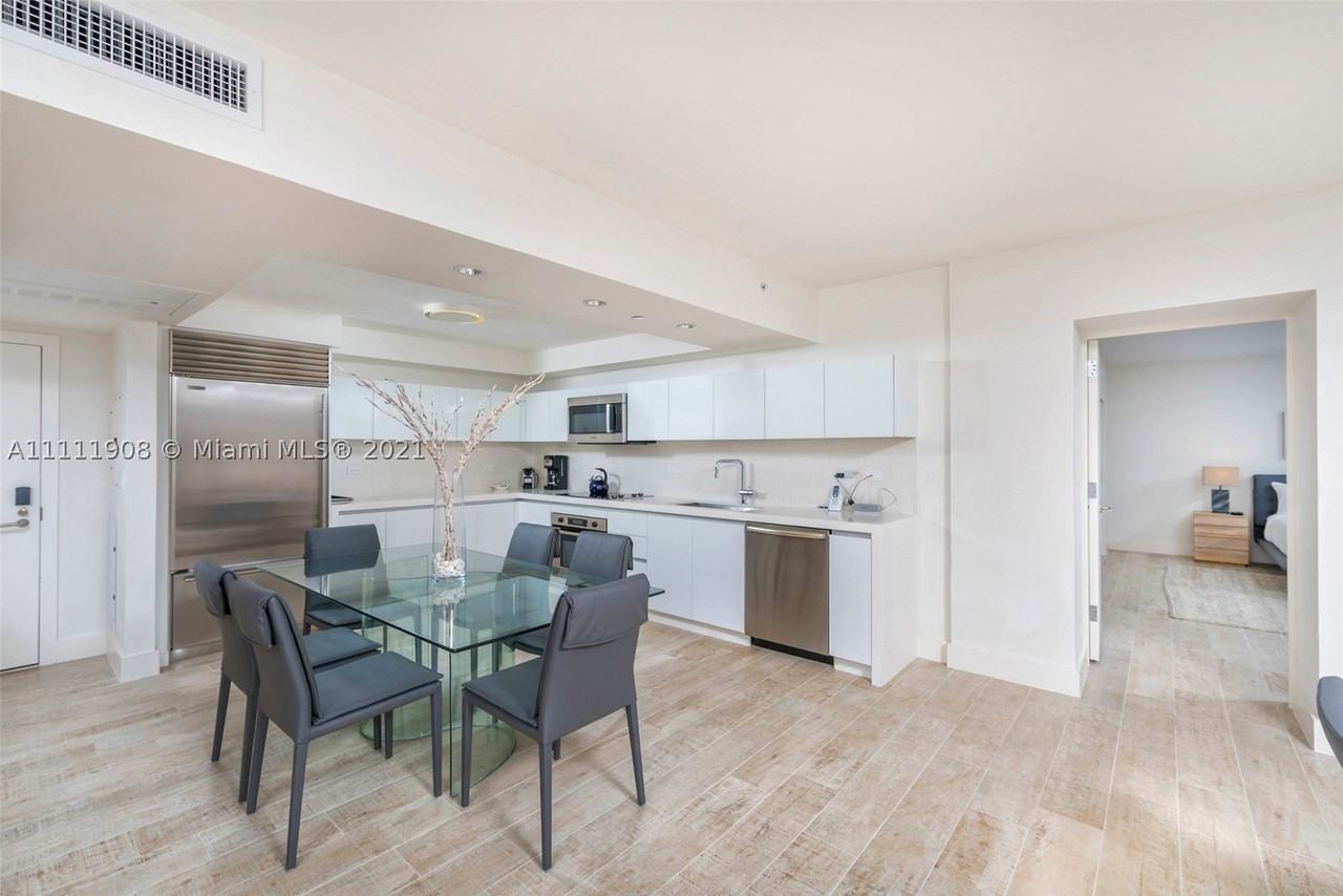 102 24th St #1019 - Photo 5 of 27