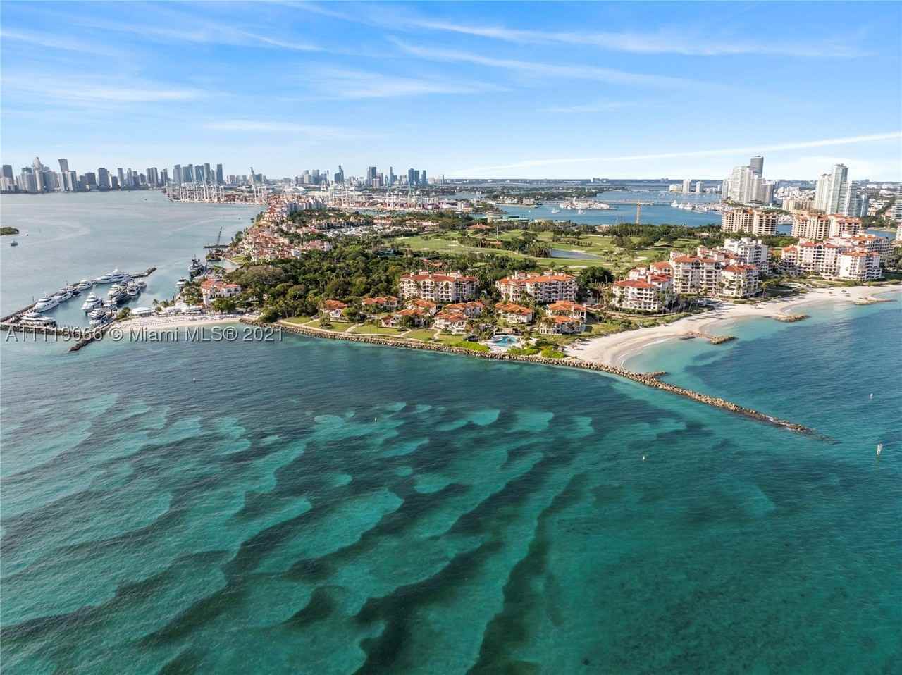 19143 Fisher Island Dr #19143