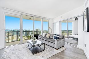 1750 N Bayshore Dr #3914 - Photo 1 of 1