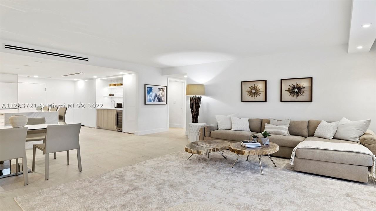 2301 Collins Ave #641 - Photo 6 of 31