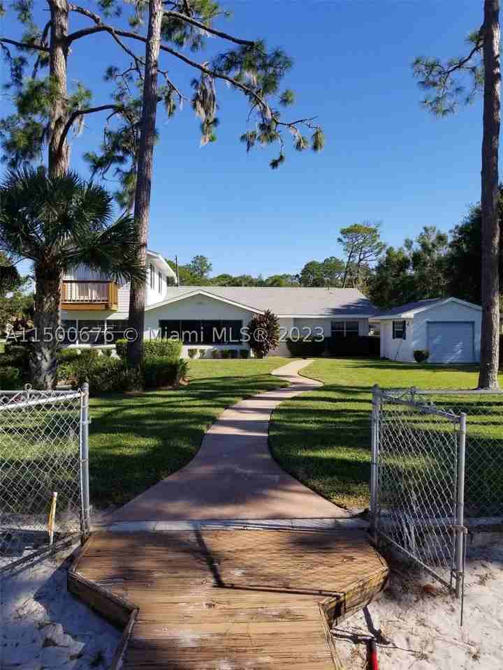 1608 Lake Clay Dr - Photo 6 of 23