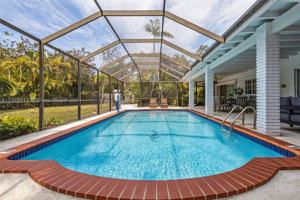 featured image of 10130 Sw 70th Ave