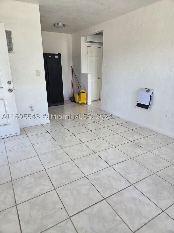 5600 Nw 7th Ct #14 - Photo 5 of 8