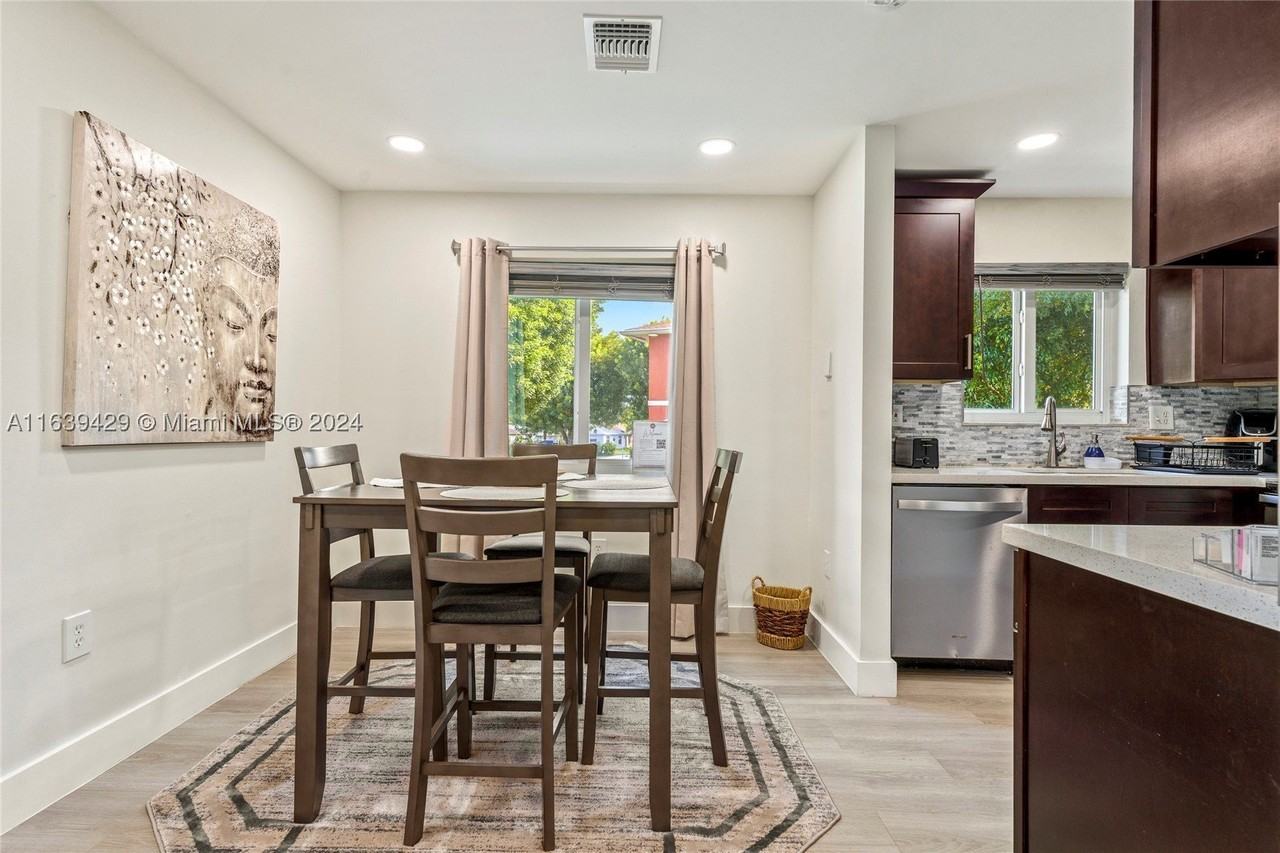 18606 Sw 100th Ave #18606 - Photo 5 of 29