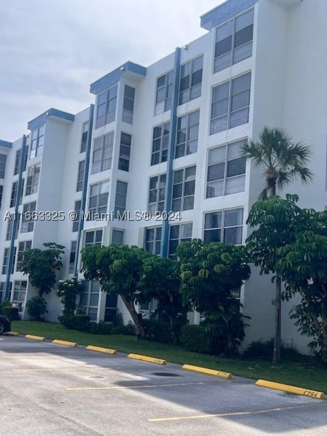 17570 Atlantic Blvd #401