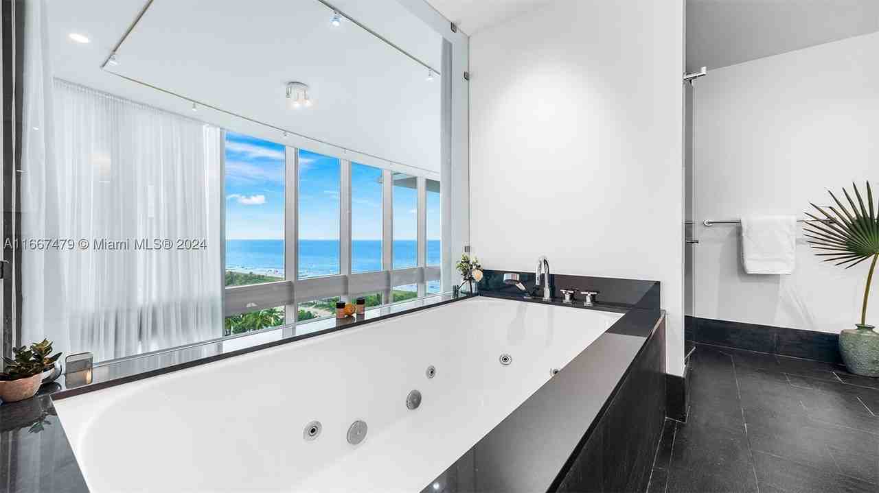 101 20th St Th B - Photo 5 of 50