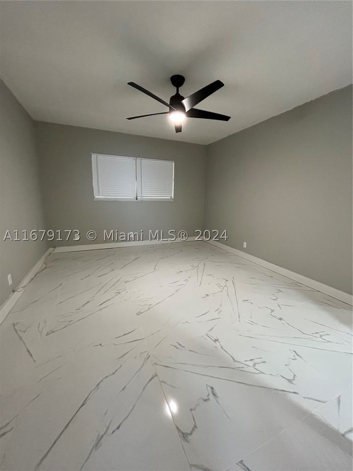 5102 Nw 36th St #605 - Photo 2 of 22