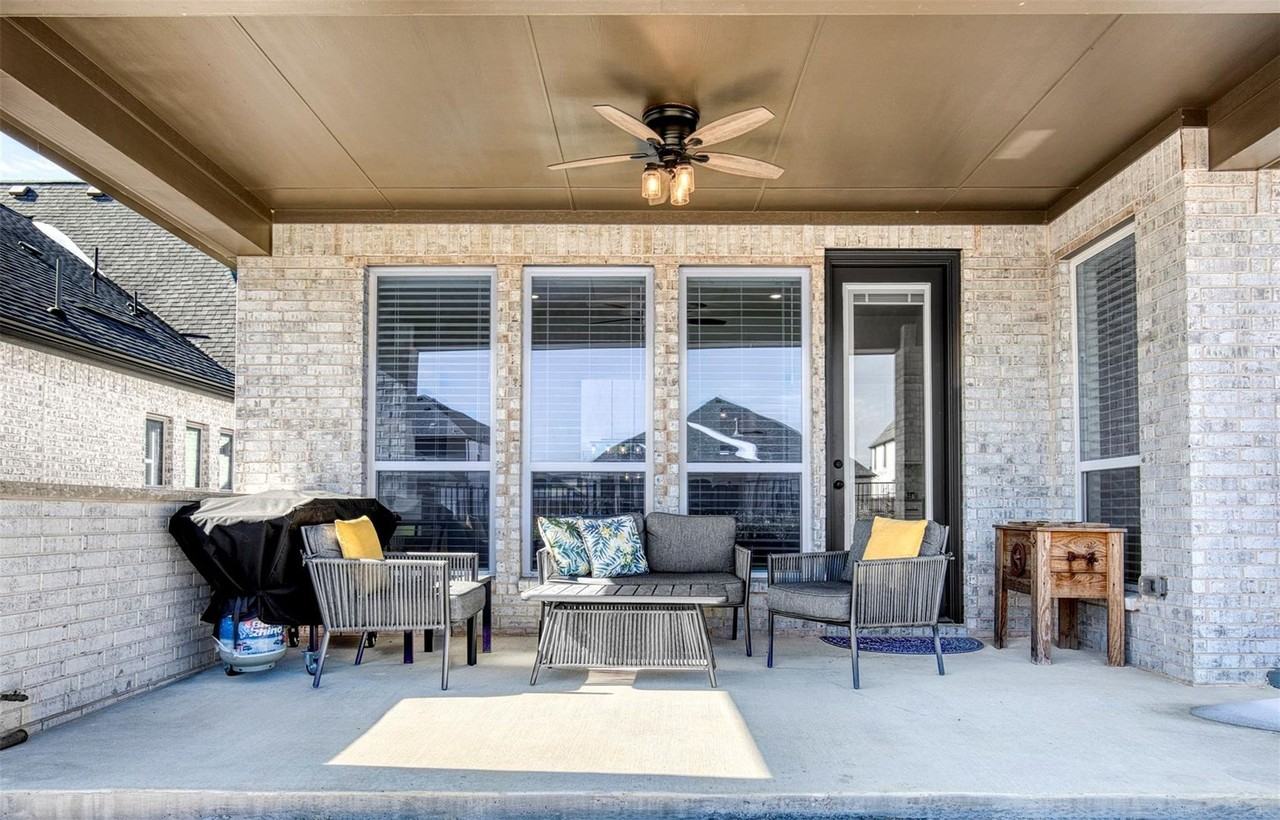 3117 Maidenhair Ln - Photo 5 of 29