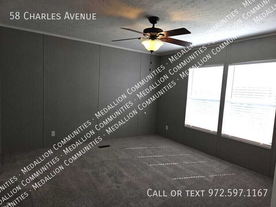58 Charles Ave - Photo 4 of 7