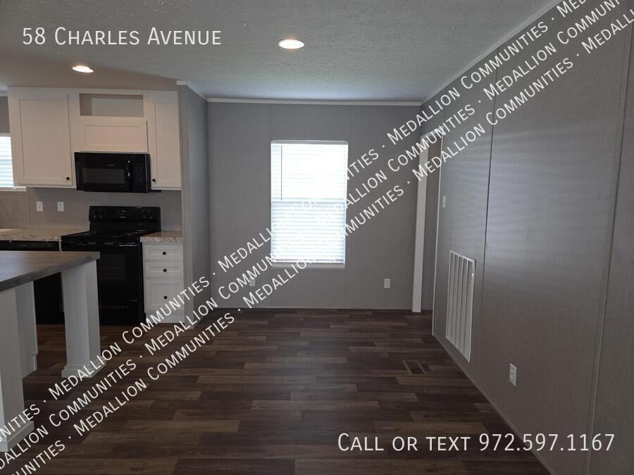58 Charles Ave - Photo 5 of 7