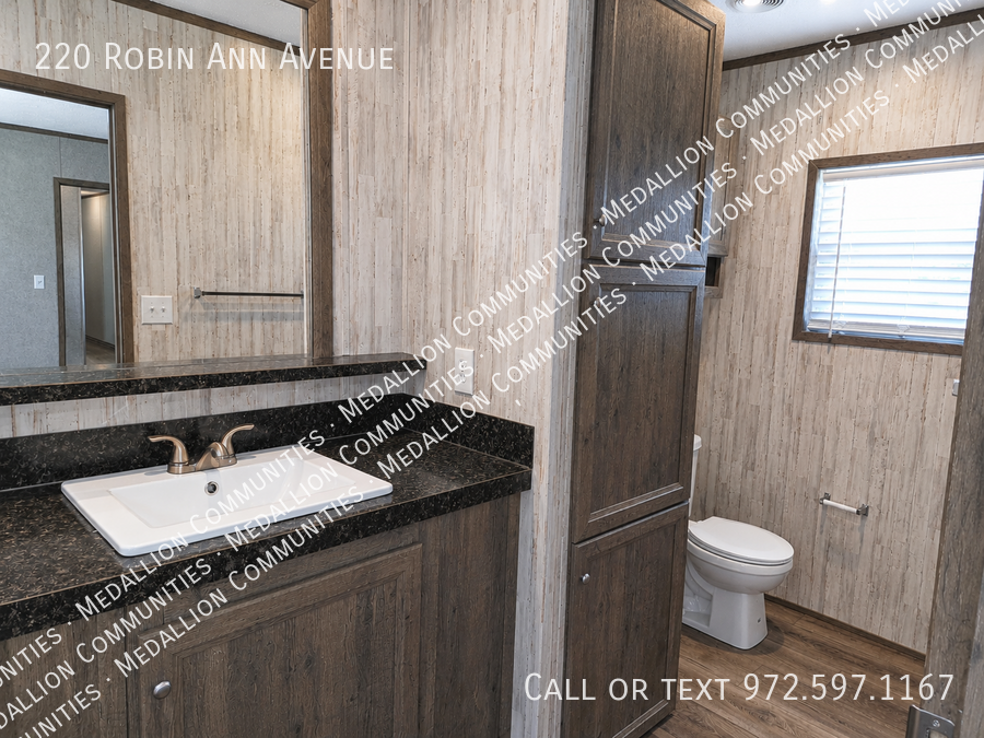 220 Robin Ann Ave - Photo 7 of 7