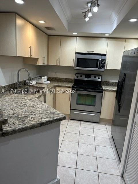 2119 Se 10th Ave #917 - Photo 7 of 15