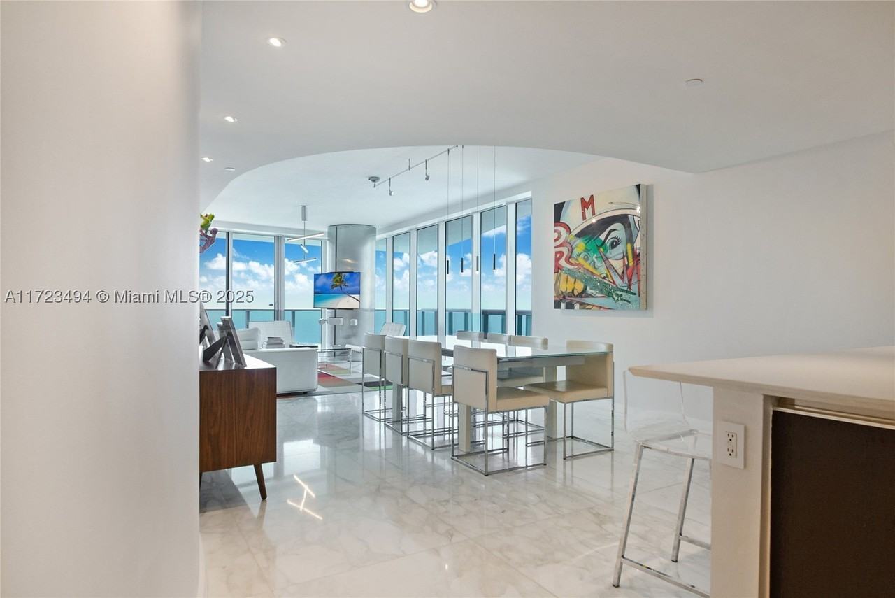 17001 Collins Ave #4101 - Photo 6 of 26