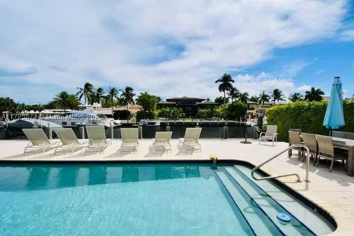 12 Isla Bahia Dr - Photo 5 of 45