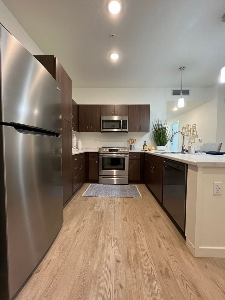 4617 Lexington Sky Ln #301 - Photo 7 of 36
