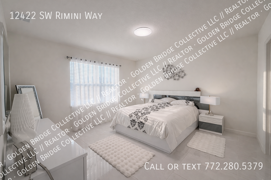12422 Sw Rimini Way - Photo 5 of 10