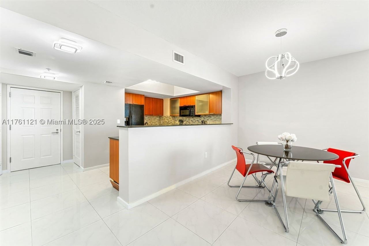 16699 Collins Ave #2810 - Photo 2 of 18
