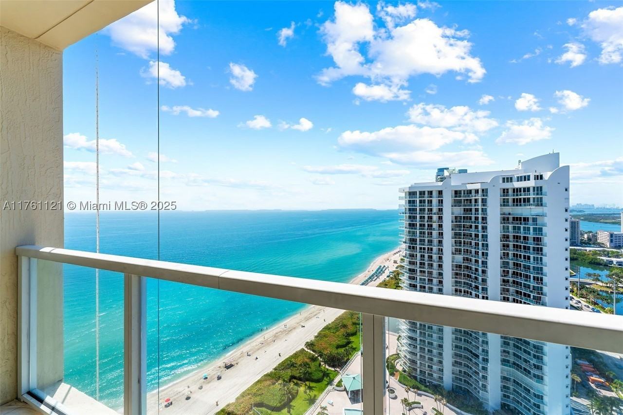 16699 Collins Ave #2810 - Photo 6 of 18