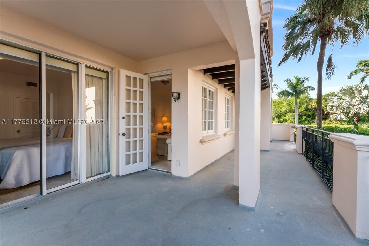 19112 Fisher Island Dr #19112 - Photo 7 of 37