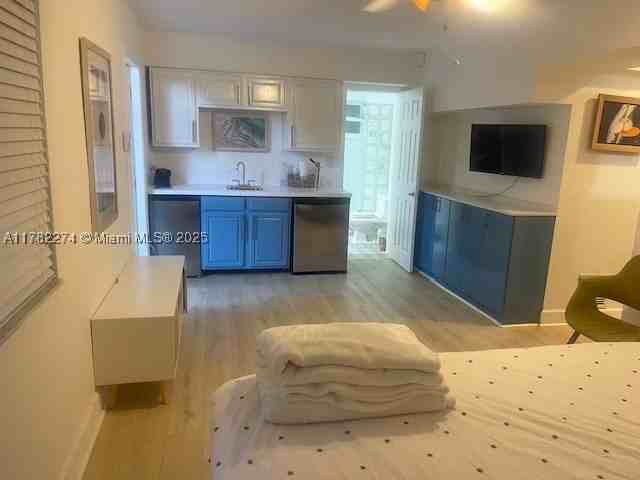 1560 Ne 145th St #2 - Photo 4 of 19
