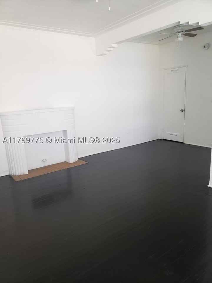 1608 Drexel Ave #18 - Photo 4 of 16