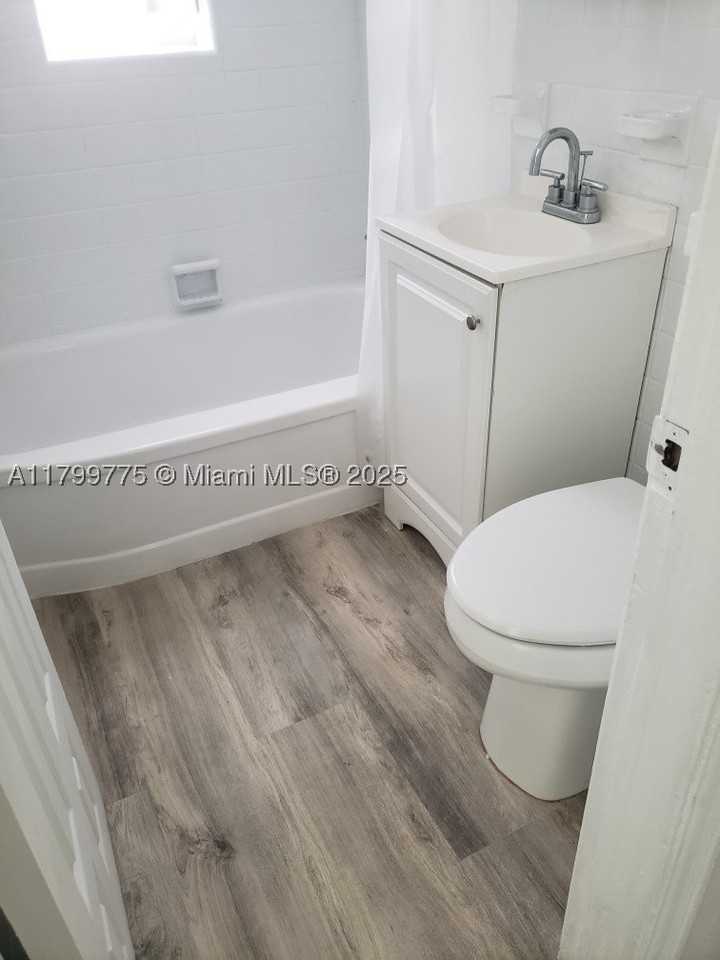 1608 Drexel Ave #18 - Photo 6 of 16