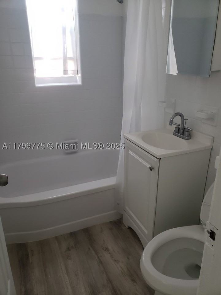 1608 Drexel Ave #18 - Photo 7 of 16