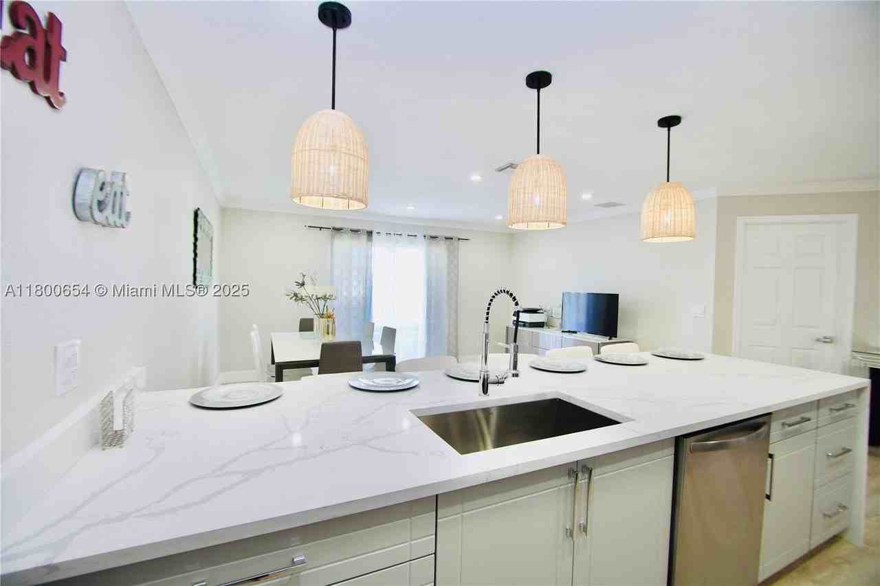 244 Nw 6th Ave #244 - Photo 2 of 35