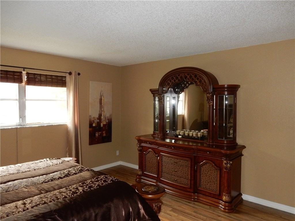 2828 Cleveland St - Photo 7 of 23