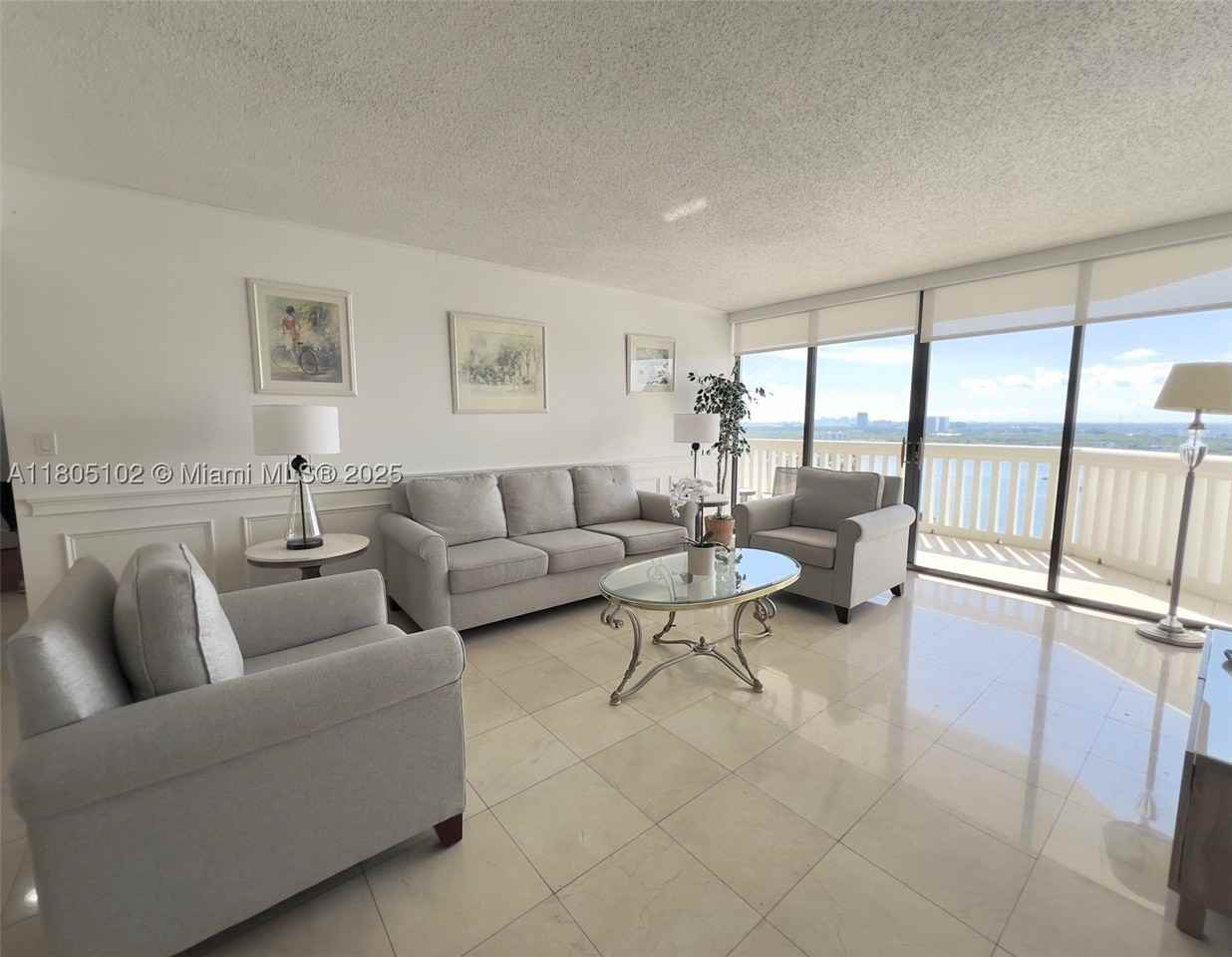 1000 W Island Blvd #2412