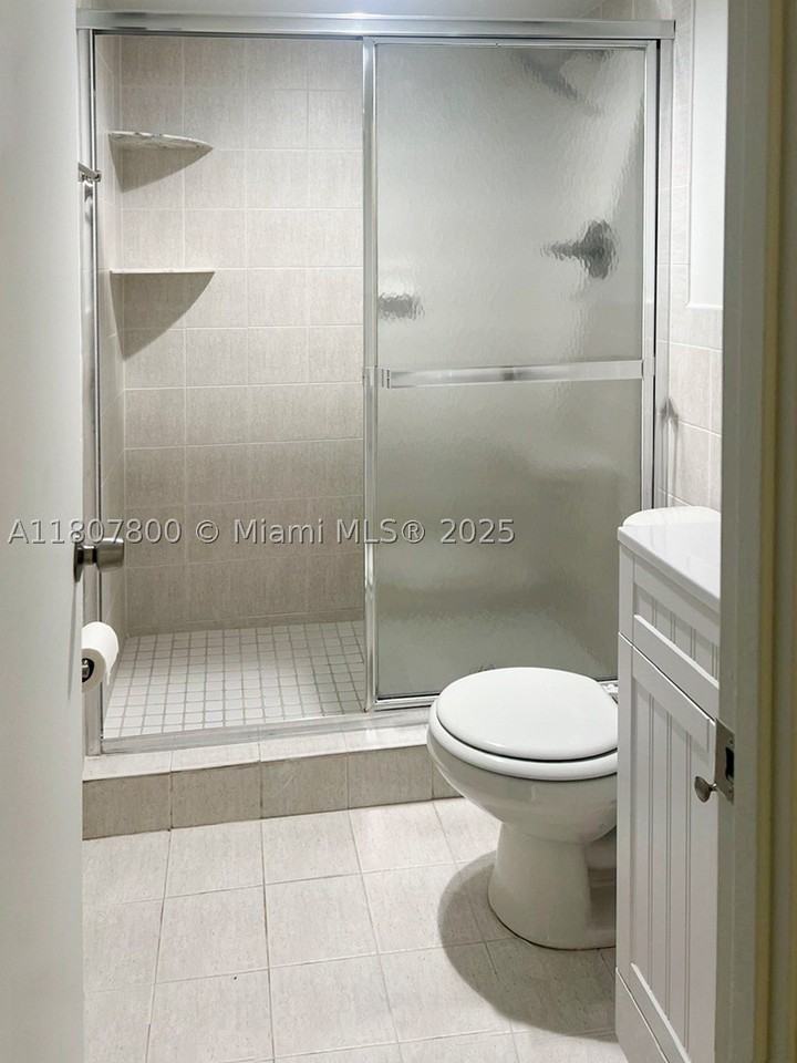 447 Ne 195th St #217 - Photo 6 of 22