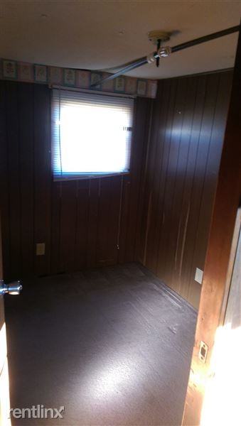 117 Church St - Photo 3 of 6
