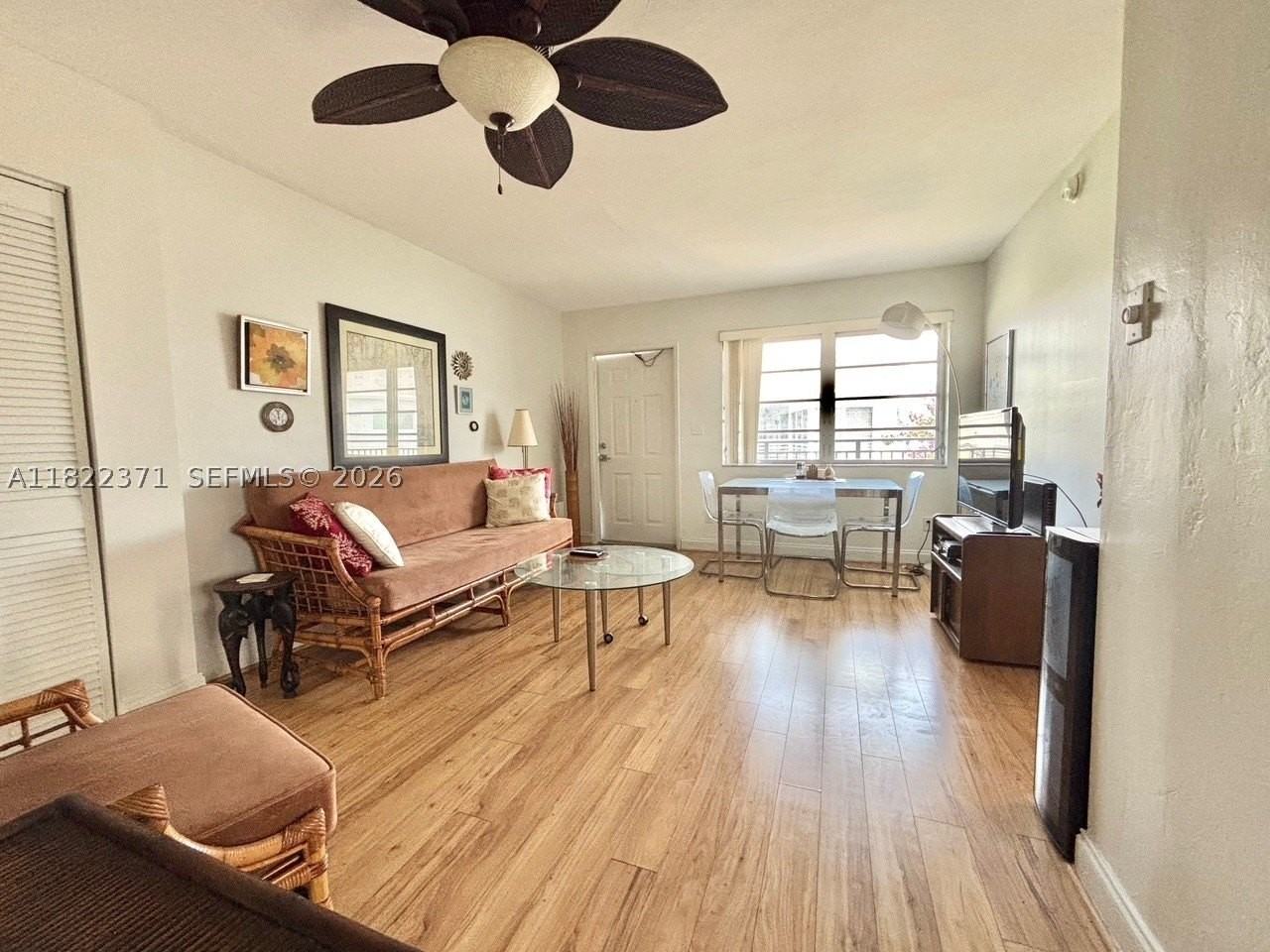 1125 Se 14th Pl #21C - Photo 2 of 29