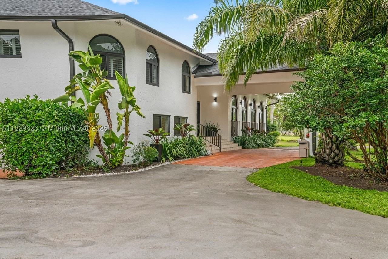 14875 Sw 212th St - Photo 2 of 50