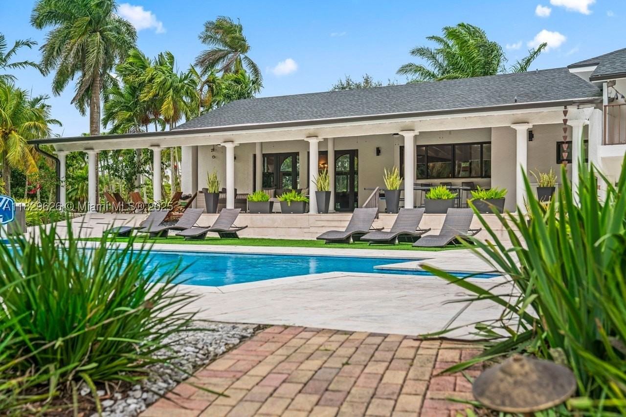 14875 Sw 212th St - Photo 5 of 50
